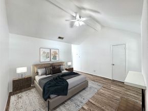 9901 Sharpcrest Street M6, Houston TX 77036