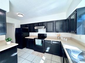 9901 Sharpcrest Street M6, Houston TX 77036