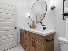 9821 Turnbow Street AB, Houston TX 77029