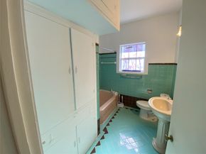 1310 Gustav Street, Houston TX 77023