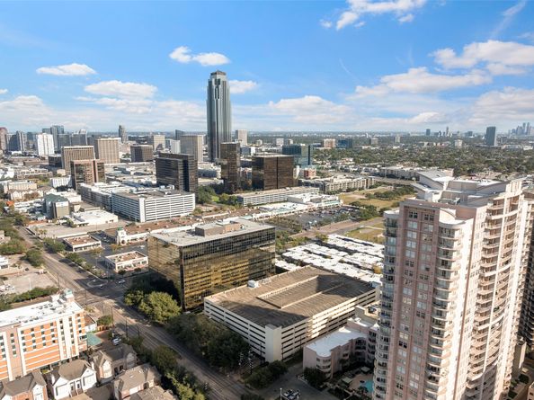 3505 Sage Road 502, Houston TX 77056
