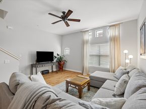 8715 Meadowcroft Drive 1102, Houston TX 77063