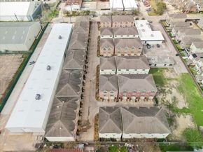 8715 Meadowcroft Drive 1102, Houston TX 77063