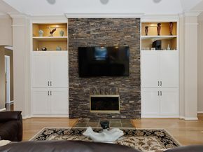 2 Taper Glow Place, The Woodlands TX 77381