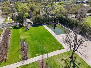 816 Richmond Avenue, Houston TX 77006