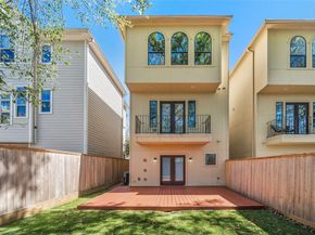 2601 Bevis Street E, Houston TX 77008