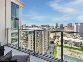 2047 Westcreek PH Lane 1701, Houston TX 77027