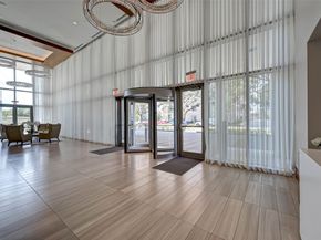 2047 Westcreek PH Lane 1701, Houston TX 77027
