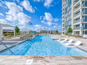 2047 Westcreek PH Lane 1701, Houston TX 77027