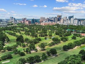 5925 Almeda Road 11107, Houston TX 77004