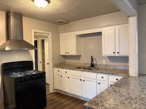 5818 Glenhurst Drive, Houston TX 77033