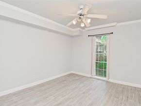 4515 Briar Hollow Place 112, Houston TX 77027