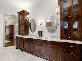 31 Lenox Hill Court, The Woodlands TX 77382