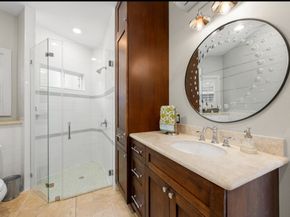 31 Lenox Hill Court, The Woodlands TX 77382