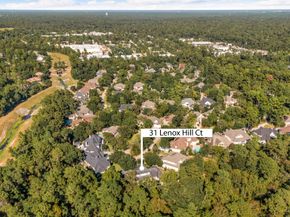 31 Lenox Hill Court, The Woodlands TX 77382