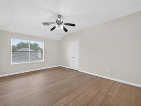 8419 Spotslyvania Ln, Houston TX 77083