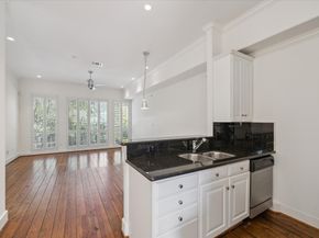 100 Mcgowen Street A, Houston TX 77006