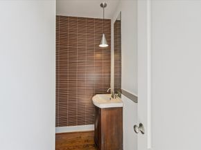 100 Mcgowen Street A, Houston TX 77006