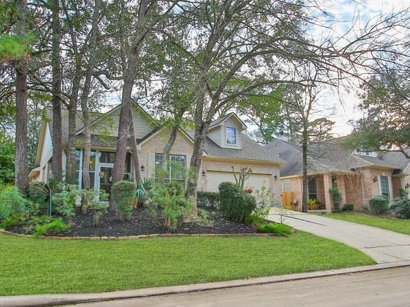 135 E Northcastle Circle, Conroe TX 77384