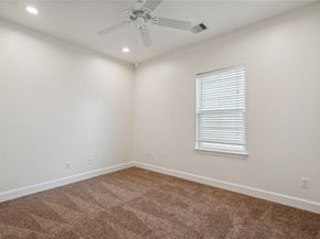 5402 Jonathan Lane, Houston TX 77011