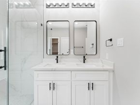 5420 Lynnfield Street A/B, Houston TX 77028