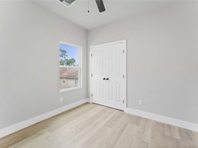 5420 Lynnfield Street A/B, Houston TX 77028