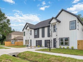 5420 Lynnfield Street A/B, Houston TX 77028