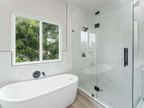 5420 Lynnfield Street A/B, Houston TX 77028