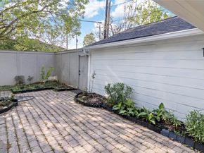 2530 Wordsworth Street, Houston TX 77030