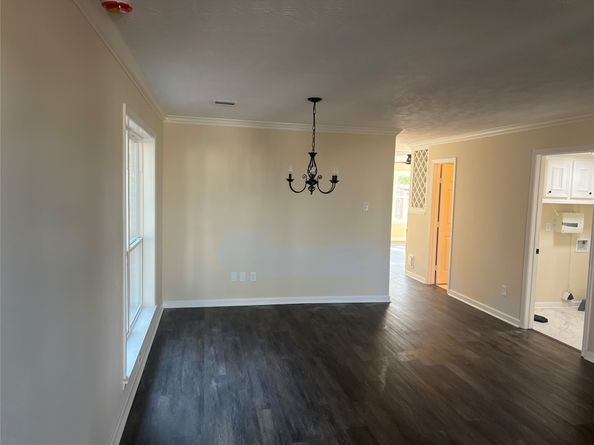 8023 Carmel Circle, Houston TX 77095