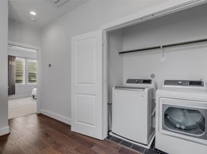 413 N Nagle Street B, Houston TX 77003