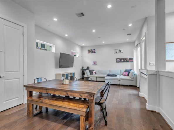 413 N Nagle Street B, Houston TX 77003