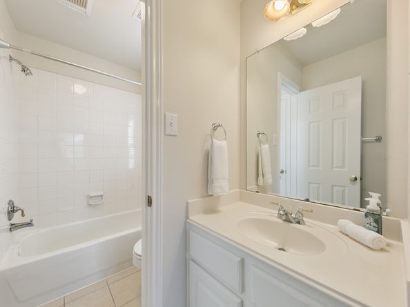 4818 Pine Heather Court, Houston TX 77059