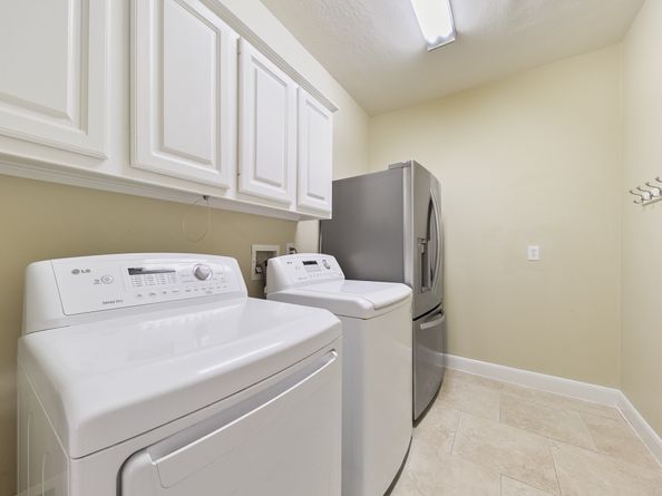 4818 Pine Heather Court, Houston TX 77059
