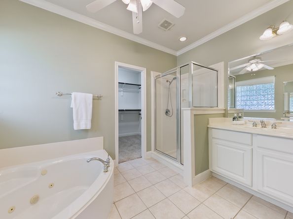 4818 Pine Heather Court, Houston TX 77059