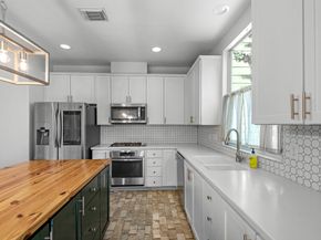 15 Forest Perch Place, The Woodlands TX 77382
