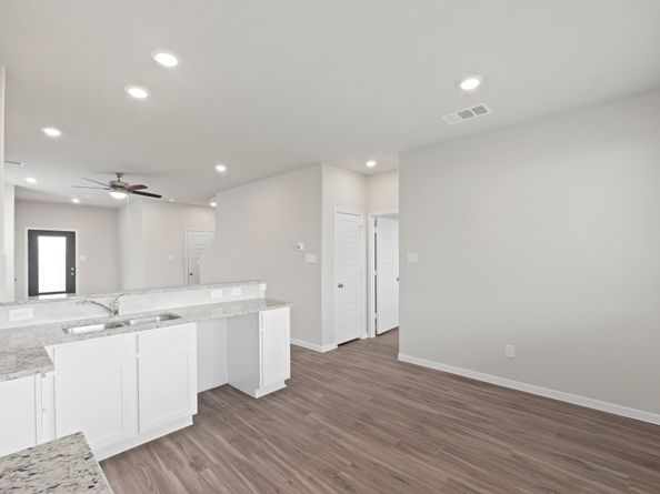 2210 Thorpe Grove Court, Houston TX 77090