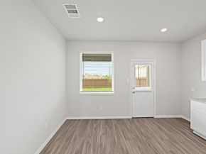2210 Thorpe Grove Court, Houston TX 77090
