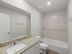 2210 Thorpe Grove Court, Houston TX 77090
