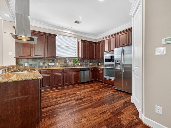 828 W 19th Street B, Houston TX 77008