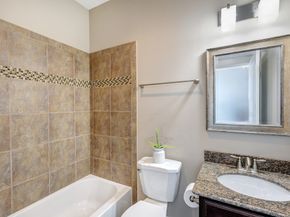 828 W 19th Street B, Houston TX 77008