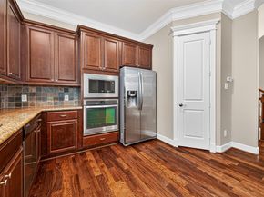 828 W 19th Street B, Houston TX 77008