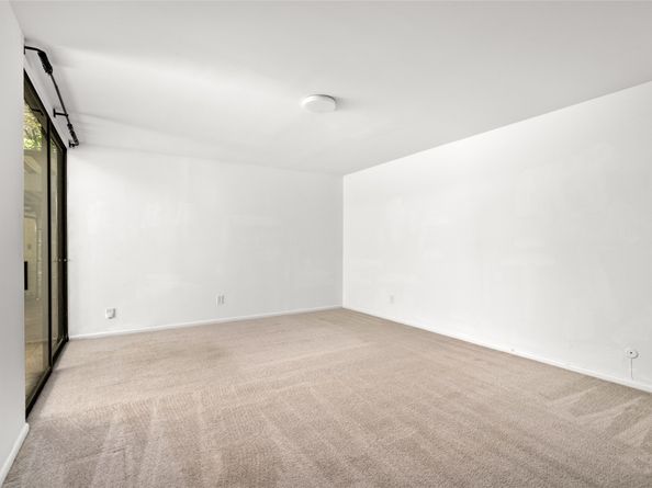 2823 Sackett Street, Houston TX 77098