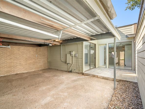 2823 Sackett Street, Houston TX 77098