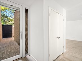 2823 Sackett Street, Houston TX 77098