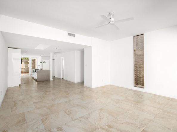 2823 Sackett Street, Houston TX 77098