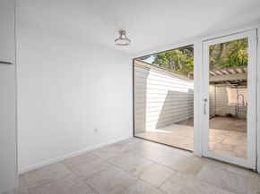 2823 Sackett Street, Houston TX 77098