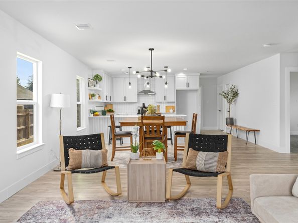 7422 Mckinney Street, Houston TX 77011