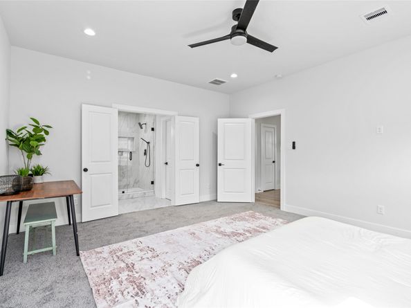 7422 Mckinney Street, Houston TX 77011