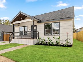 7422 Mckinney Street, Houston TX 77011